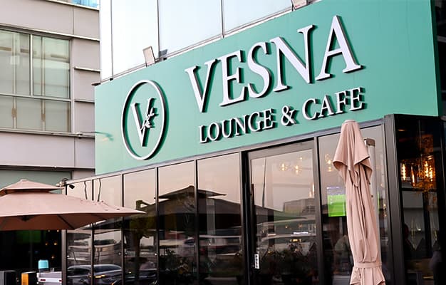 Vesna Lounge & Cafe storefront in Dubai
